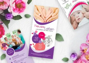 Flyer für Mama Zeit mit Familien- und Babymotiven