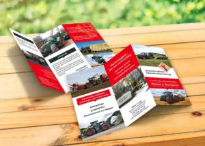 Aufgeklappter Flyer von Schorpp Tiefbau mit Landmaschinen und Leistungen